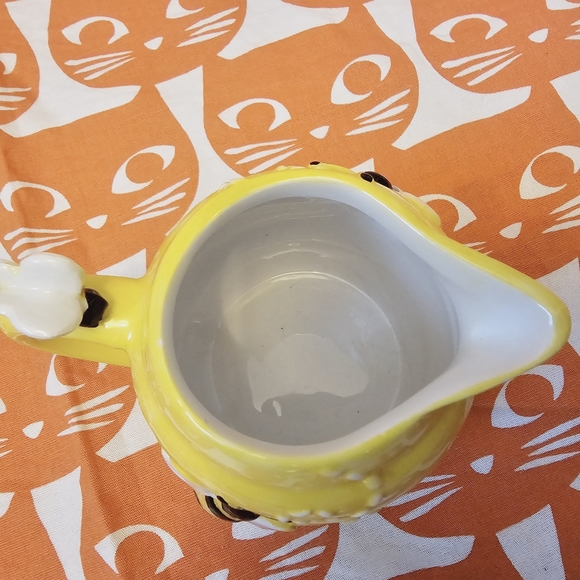 Vintage Pier one honeybee Bumblebee creamer Dolomite hand painted rare - Picture 8 of 8